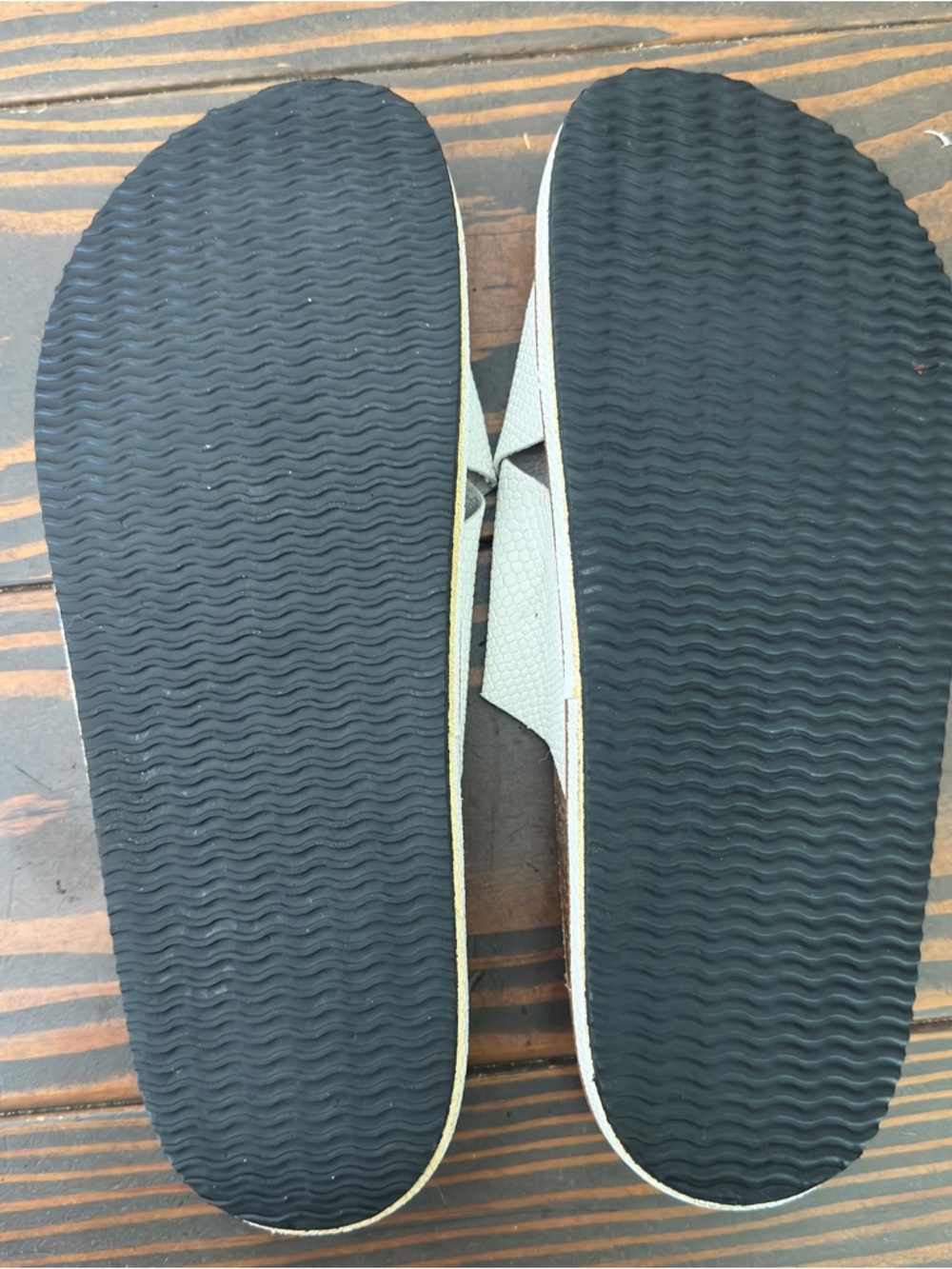 Free People Sidelines Footbed Sandals White Lizard Crisscross Size 9 Spain NWOB - Picture 5 of 7